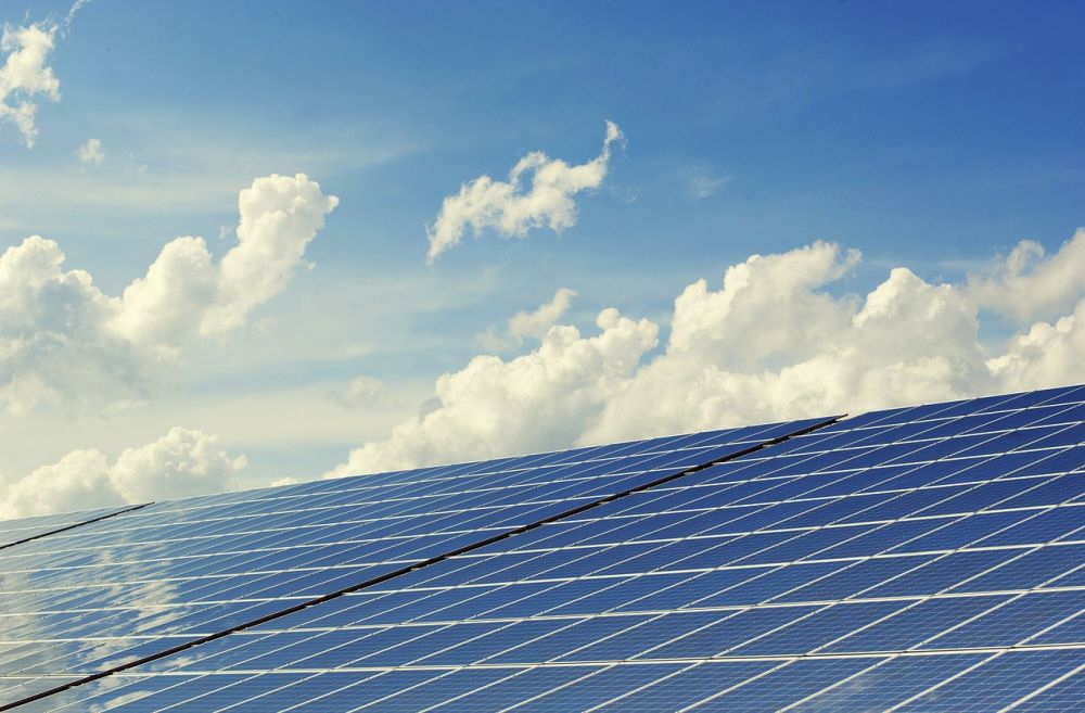 Finansiera solceller – attraktiva lösningar och ekonomiska incitament för en hållbar framtid